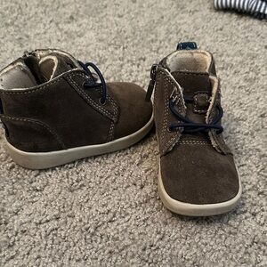 UGG Kids Brown Suede Boots with Navy Laces